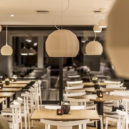 Bed & Breakfast Gyger Restaurant Confiserie 3*