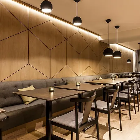 Gyger Restaurant Confiserie 3* Thusis