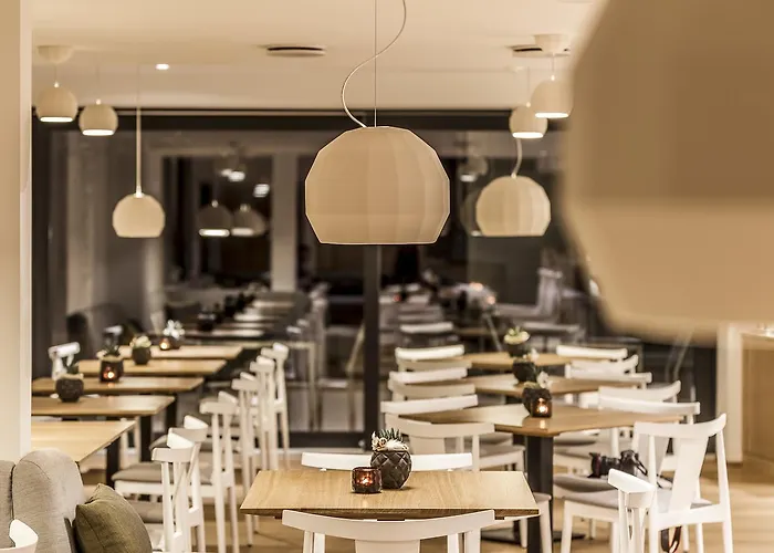 Oda ve Kahvaltı Gyger Restaurant Confiserie 3*